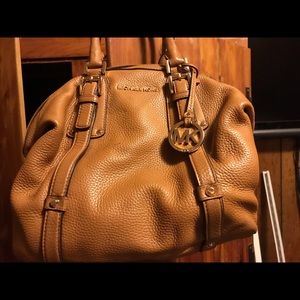 Small Micheal kors purse